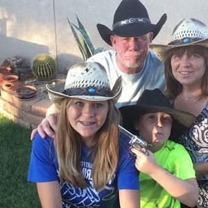 Meet your Posher, Chloe