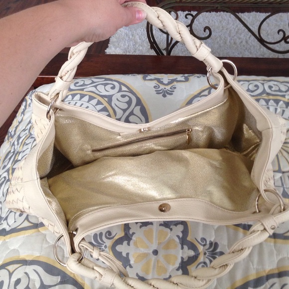 Shoulder bag - Picture 2 of 3