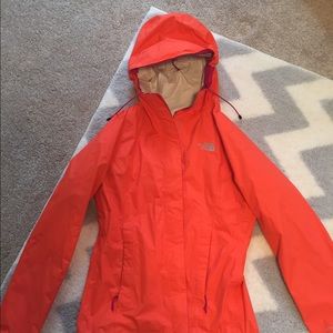North face Hyvent 2.5L rain jacket