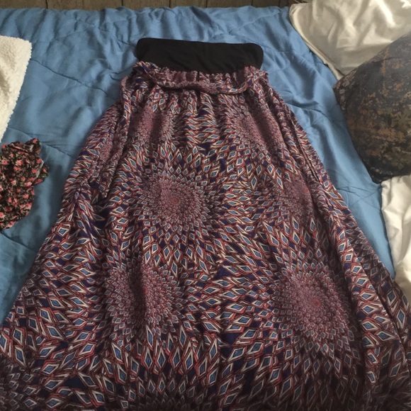 Funky pattern strapless maxi dress