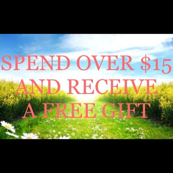 Spend over $15 and receive a free gift! 💋😊🎁