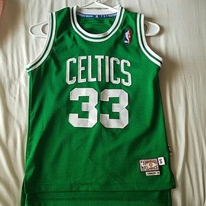 Boys celtics jersey