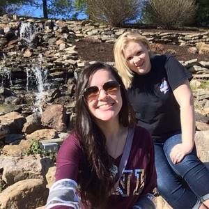 Meet your Posher, Cassy