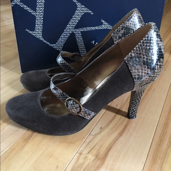 Anne Klein Suede/Snakeskin Heels •• Size 7