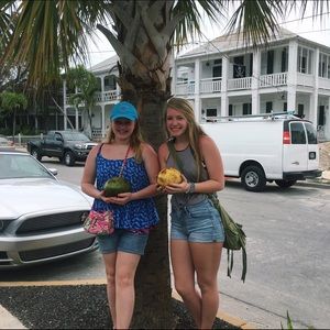 Meet your Posher, Ally