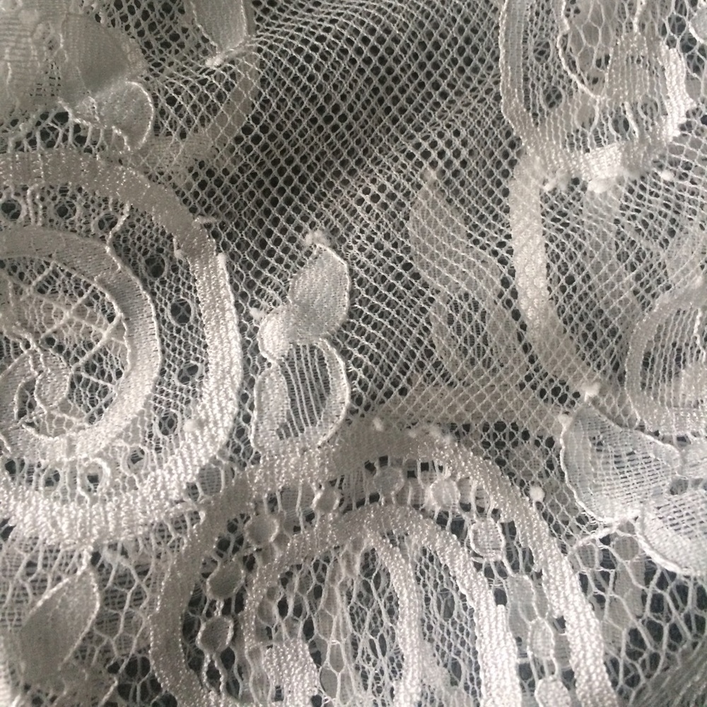 1 hr sale ‼️Lace swimsuit coverup or flowy top✨ - Picture 4 of 4
