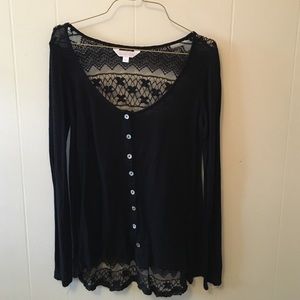 Black long sleeved top with a lace back!