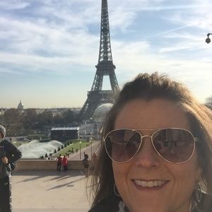 Meet your Posher, Lori