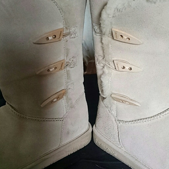 ***SOLD***Bearpaw boots - Picture 4 of 4