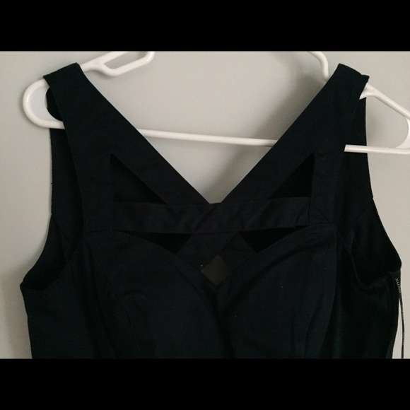 XOXO Black fitted peplum dress - Picture 2 of 4