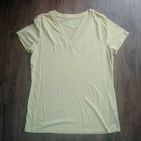Daisy Yellow Heathered Classic Tee - Picture 1 of 3