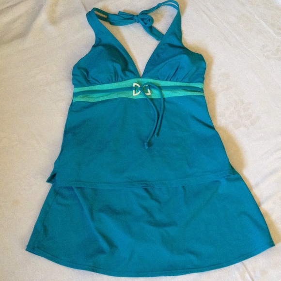2 piece swimsuit Sz 8 turquoise