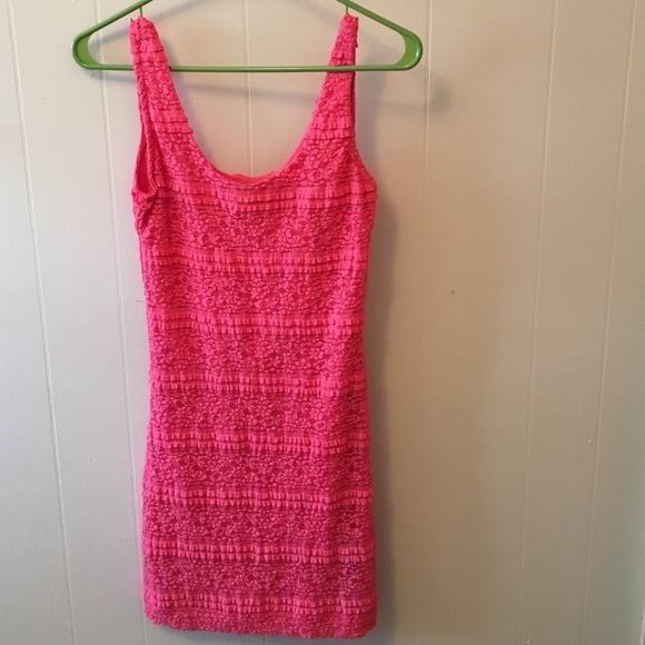 Summer dress! Form fitting and very flattering!