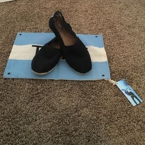 Toms shoes