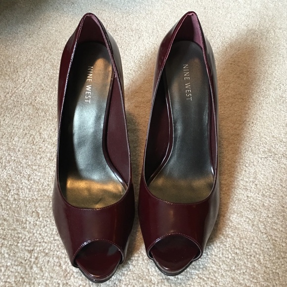 Nine West Merlot patent open toed heels- size 9.5