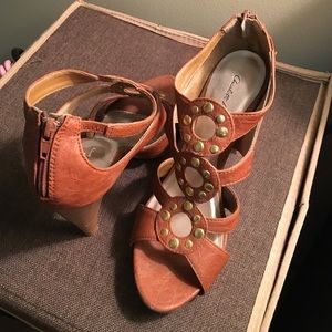 Charlotte Russe strappy heels w/wooden heel accent