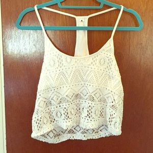 Medium white knit crop top