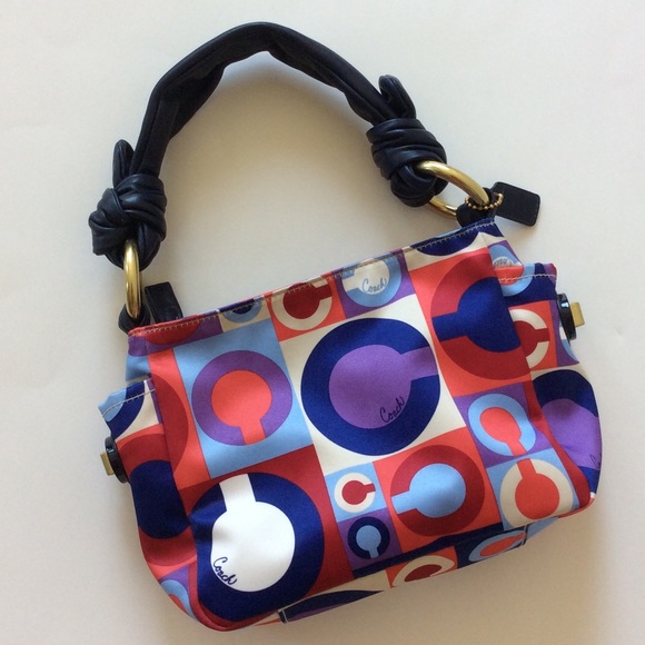Coach Handbags - 🎉💜HOST PICK💜🎉Coach Resort Optic Art Handbag