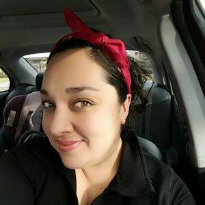 Meet your Posher, Cassie