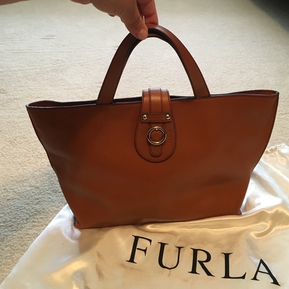Cognac brown Italian leather handbag