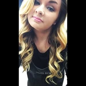 Meet your Posher, Michaela