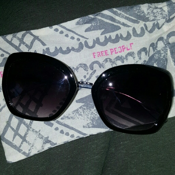 Free People Accessories - Free people sun glasses