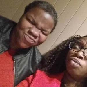 Meet your Posher, Robinnetta