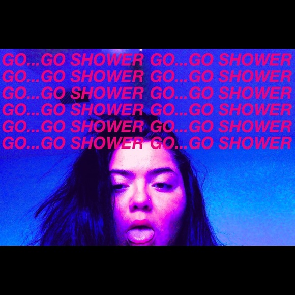 Meet your Posher, Elicia