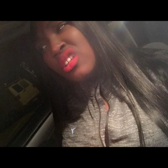 Meet your Posher, Sade