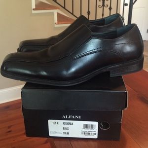 Men's black dress shoes. Size 11.5