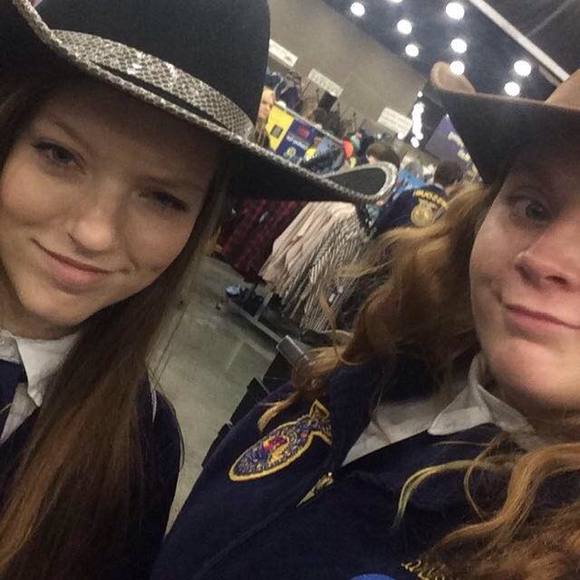 Meet your Posher, Savannah - Picture 1 of 1