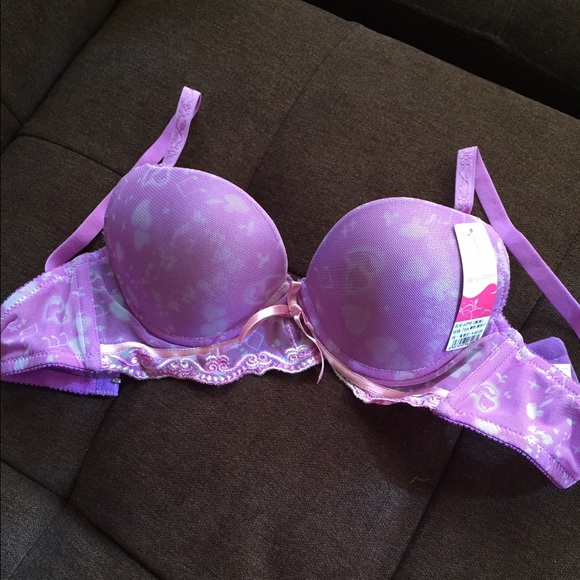 Brand new 32A padded Push Up Bra Lavender