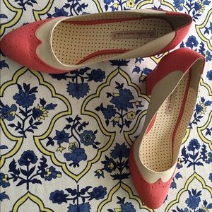 Vintage Pink & Cream colored Pumps