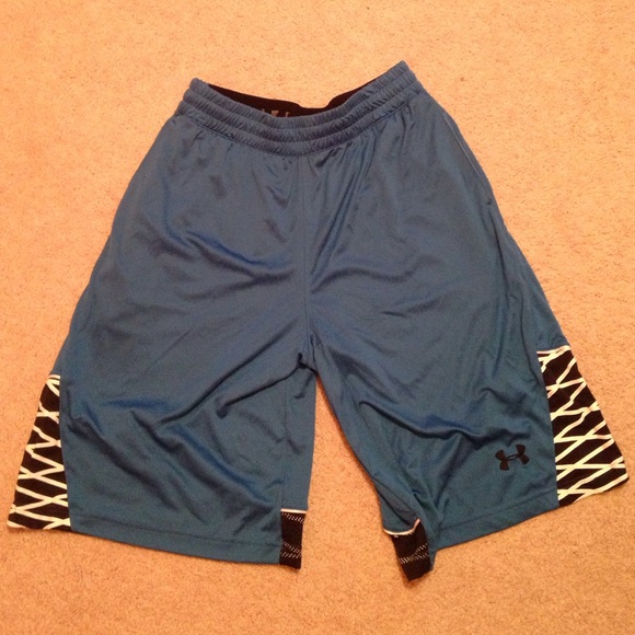 Mens Large Under Armour Shorts