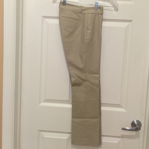 NWOT BANANNA REPUBLIC Martin Fit OOP Khaki Pants