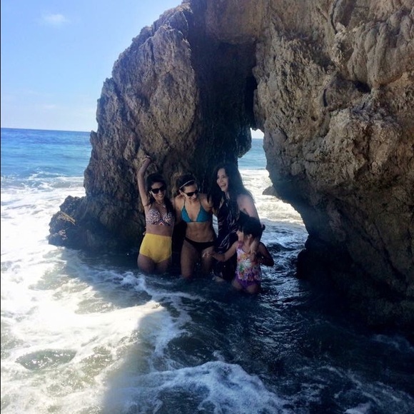 Meet your Posher🍒💕 - Picture 3 of 4