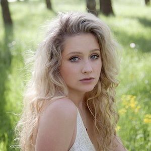 Meet your Posher, Grayson