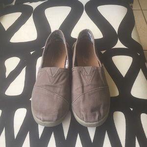 Gray Toms (rubber sole)