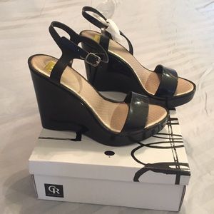 NEW with BOX Black Sandals 9
