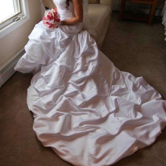 Wedding dress