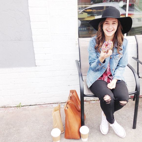 Meet your Posher, Alisa