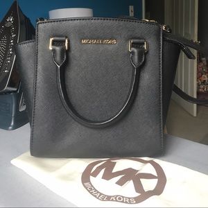 Michael Kors handbag/crossbody purse