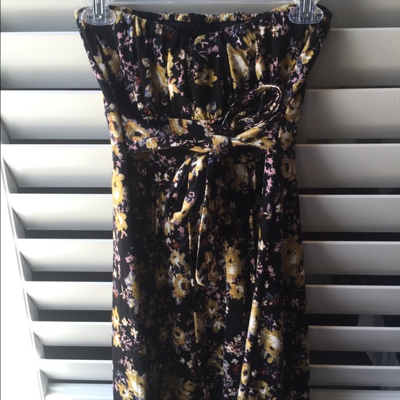 Strapless floral dress - Picture 2 of 2