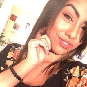 Meet your Posher, Talia