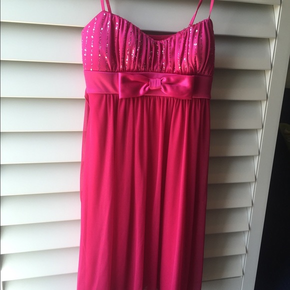 Hot pink dress - Picture 1 of 2