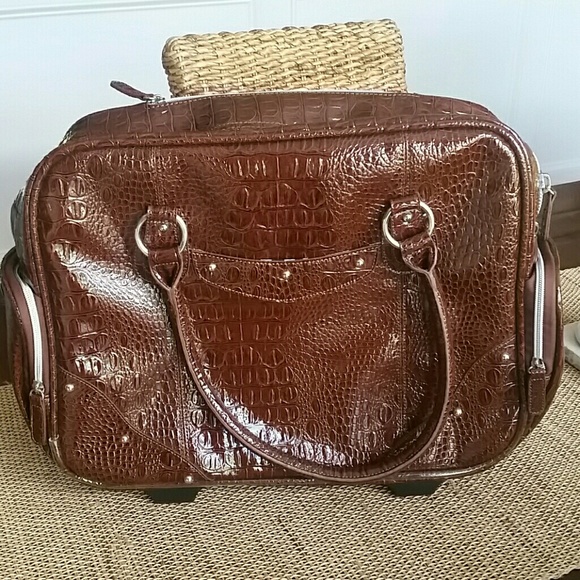 Laptop travel bag with wheels