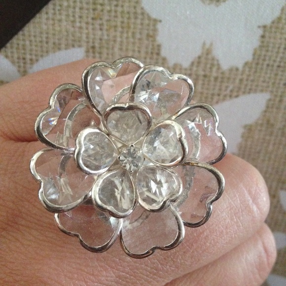 Crystal & Black Flower Rings - Picture 2 of 3