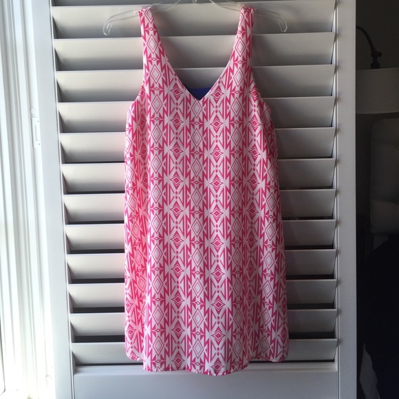 Hot pink dress with a blue bow in the back - Picture 2 of 2