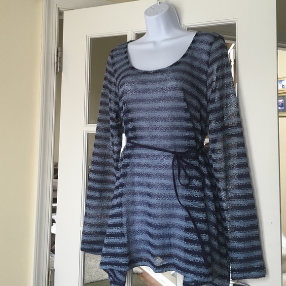 SOLD Maternity L Oh Baby by Motherhood Blue Tunic - Picture 3 of 4
