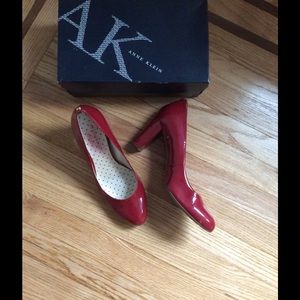 Anna Klein Shoes